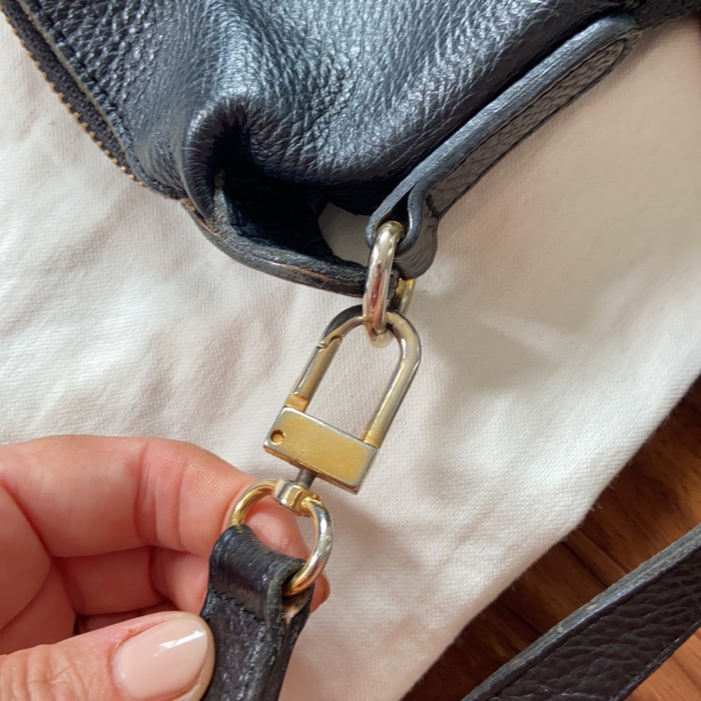 Cuyana Black Tote Bag - Picture 6 of 6